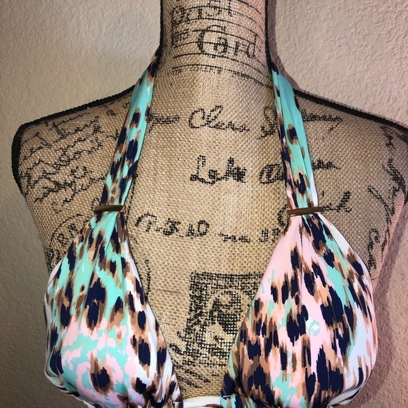 Cremieux Animal Print Pink & Aqua Bikini Top with Removable Cups Size Small - Picture 2 of 5